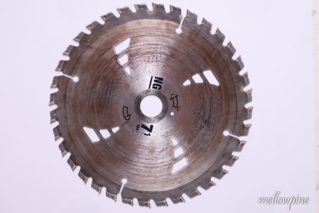 How to Clean Circular Saw Blades [StepbyStep Guide] MellowPine