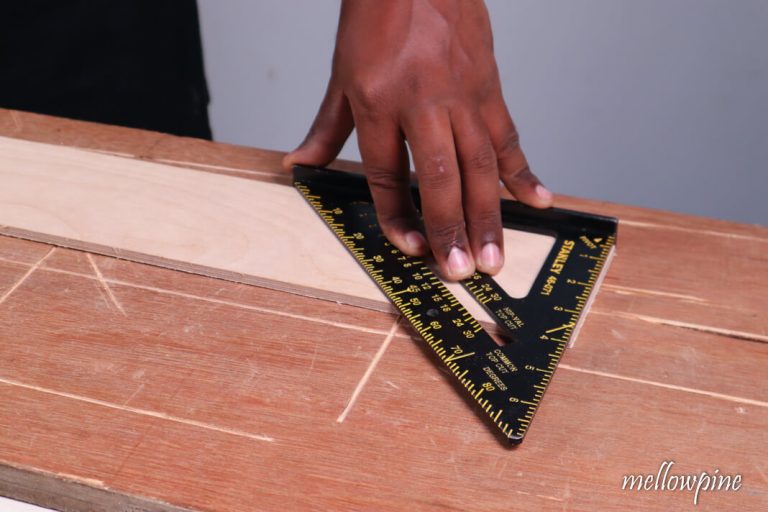 How to Make a Straight Edge with Minimal Tools [Step-by-Step] - MellowPine